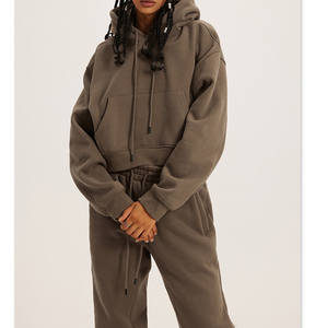 ชุดเสื้อมีฮู้ดแบบมีเชือกรูดและกางเกงขายาวของผู้หญิงมีโลโก้ด้านหน้ามีฮู้ดและกระเป๋าจิงโจ้ - Product Image 6