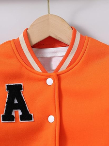 2025 veste universitaire respirante pour hommes avec broderie en chenille et manches en cuir veste de neige personnalisée à la mode Varsity de haute qualité - Product Image 5