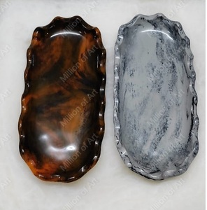 Bandeja de servicio de resina redondeada ecológica hecha a mano más vendida para uso doméstico y en restaurantes apta para lavavajillas al mejor precio - Product Image 4