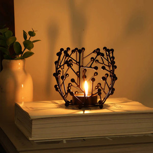 Juego de portavelas de madera rústica Perfecto para un ambiente acogedor Portavelas de vidrio moderno Una adición elegante a su espacio vital - Product Image 2