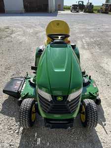 Tractor para Césped y Jardín John Deere X380 2024 Usado, 2WD, 22HP, con Componentes Principales: Motor, Bomba, Caja de Cambios, Rodamientos - Product Image 2