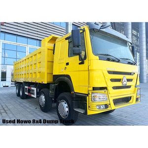 Camion benne diesel Sinotruk Howo 8x4, poids total 30t, transmission automatique, direction à droite, moteur Weichai, capacité de charge 50t, conduite à droite - Product Image 3