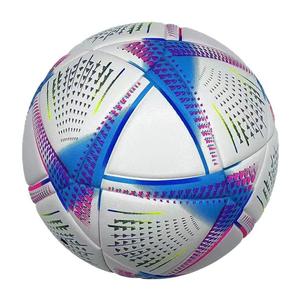 Balón de fútbol de PVC profesional de cuero PU ligero con logotipo personalizado de vejiga de butilo impreso para partido y entrenamiento función plegable - Product Image 1