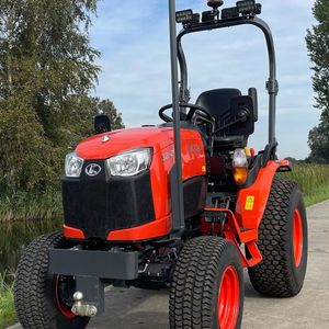 Qualité pour Kubota B2 261 4WD Tracteur à roues Livraison rapide en stock avec composant de noyau de pompe Prix bon marché - Product Image 1