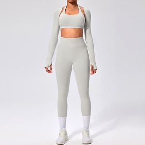 Nouveaux ensembles élégants de yoga sans couture pour femmes Tenue de sport confortable à manches longues Vêtements de sport de haute qualité pour le quotidien - Product Image 6