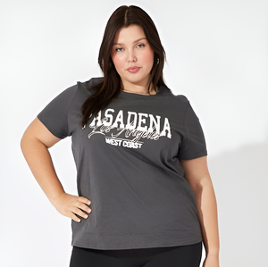 เสื้อยืดสตรีลายกราฟิกไซส์ใหญ่พิเศษสไตล์ลำลองของ100% ผ้าฝ้ายขายส่งเครื่องแต่งกาย - Product Image 1