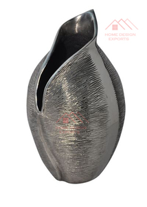 Juego de Jarrones Decorativos de Metal con Acabado Antiguo Plateado, Diseño en Aluminio - Product Image 4