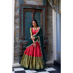 Designer Zari Weaving Work Lehenga Set | avec Dupatta | Vêtements ethniques indiens pour un usage nuptial et festif - Product Image 1