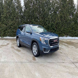 GMC Terrain 2024 USADO EN PERFECTAS CONDICIONES - Product Image 2
