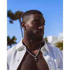 Pendentif micro-croix en or 14 carats avec moissanite, breloques élégantes pour embellir les bijoux - Product Image 6