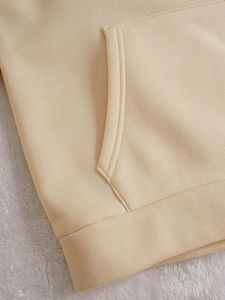 Sudadera con Capucha Completa y Cremallera para Mujer, Diseño de Moda Urbana, Personalizable, Tejido de Algodón Grueso para Invierno, Hecho en Pakistán - Product Image 6