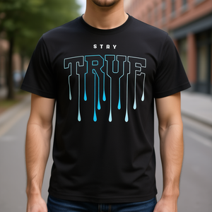 T-shirt promozionale con grafica Stay True Blue - Product Image 3