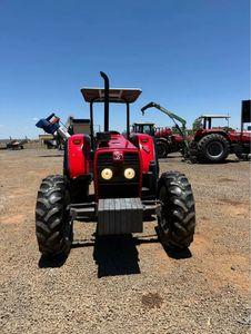 Tracteur à roues Massey Ferguson de qualité supérieure 70 CV. - Product Image 3