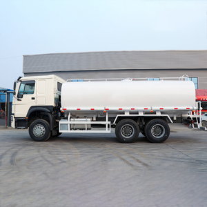 Camión Cisterna de Agua Shacman H3000S 6x4 de 20000L Directo de Fábrica, Camión Cisterna de Agua Usado con Aspersor, Exportación de Camiones Cisterna de Combustible Sinotruck Howo - Product Image 4