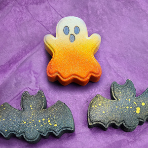 Bombes de bain organiques pour Halloween de marque privée OEM Effrayantes faites à la main Cadeaux premium pour le bain au Vietnam - Product Image 6