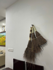 Balai vietnamien artisanal avec poignée en bambou pour une utilisation en extérieur et en intérieur - Product Image 4