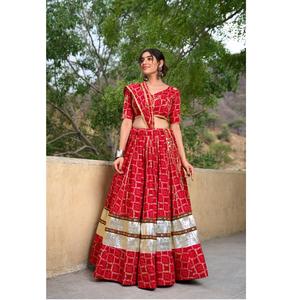 Lehenga Choli de créateur pour Navratri, look festif élégant, en rayonne pure de haute qualité, motif gaufré, tenue de mariage pour femme - Product Image 1