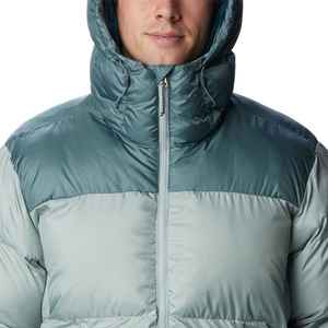 Chaqueta acolchada personalizada para hombre hecha con aislamiento ligero de tela suave al tacto perfecta para el estilo casual o de viaje de invierno - Product Image 5