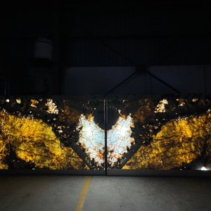 Losa de mármol translúcido con forma de piedra grande de opulencia moderna con acabado superficial pulido para aplicaciones hoteleras - Product Image 1