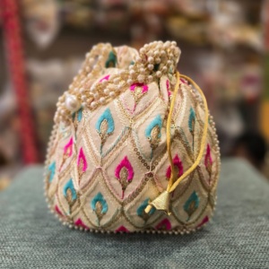 Bolsa de Potli bordada de Gota India hecha a mano para mujer, nuevo vestido Vintage, bolso de regalo de boda a la moda, vestido Vintage indio hecho a mano - Product Image 3