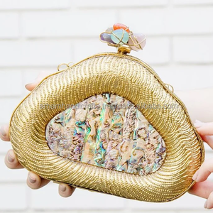 Embrayages exclusifs en laiton nacré de mariée faits à la main de concepteur faits à la main pochette en laiton de soirée pour les femmes BY LUXURY CRAFT - Product Image 1