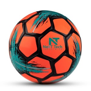 Balón de entrenamiento de fútbol de Next Tech Industries, material de PU para fines de entrenamiento con diseño personalizado y logotipo personalizado - Product Image 1