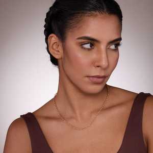 Elegante Collar de Aleación de Zinc Dorado 190254 con Patrón Geométrico de Titanio y Diamantes de Imitación para Fiestas, Compromisos y Aniversarios - Product Image 2
