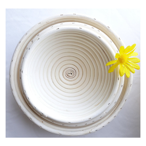 Panier de levage pour pain en rotin naturel de qualité supérieure, fait main, avec tissu en lin pour la cuisson du pain au levain et la levée de la pâte - Product Image 6