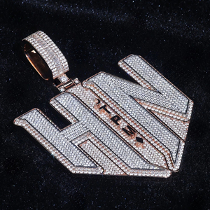 Vente en gros Lettre 925 Sterling Silver White Leb Grown Round Cut Vvs Diamond Pendentif Personnalisation pour Unisexe - Product Image 1