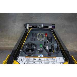 Chargeur compact sur chenilles Wacker Neuson SM120 2026 avec pack de productivité et capacité de charge nominale de 6 tonnes - Product Image 5