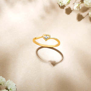 แหวนเพชรทองคำขาว 14K สำหรับผู้หญิง "รักไร้ขอบเขต" - Product Image 4