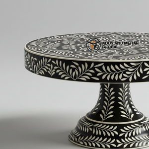 Support à gâteau en pied en céramique noire et blanche de luxe, écologique, lavable au lave-vaisselle, fait à la main, motif floral et feuilles - Product Image 2