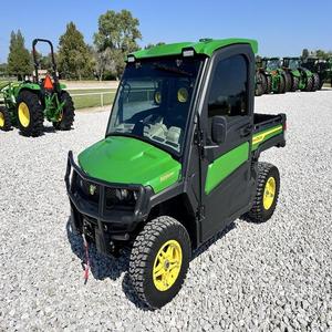 Véhicule utilitaire 4x4 vert à transmission automatique, phares LED, garde au sol de 11 pouces, 4 places, tout-terrain, John Deere RTVs - Product Image 2