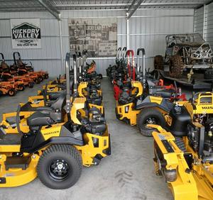 Cortadoras de Césped Profesionales Usadas de Giro Cero – Hustler y Scag de 54-60 Pulgadas para Uso Comercial - Product Image 3