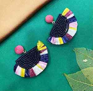 ต่างหูประดับลูกปัดหลากสี น้ำหนักเบา ออกแบบเองได้ สำหรับผู้หญิง เหมาะสำหรับงานปาร์ตี้ ราคาดีที่สุด - Product Image 4