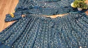 Georgette lehenga choli นักออกแบบชาวอินเดียชุดปาร์ตี้สำหรับผู้ใหญ่งานปักลายสวยงามทันสมัยล่าสุดสำหรับงานแต่งงาน - Product Image 4