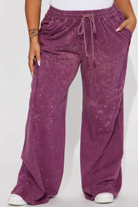 Manufacturer <b>Custom</b> Logo Breathable Fleece Loose Fit Acid Wash Pants Wide-Leg Distressed Sweatpants for Women - Product Image 2