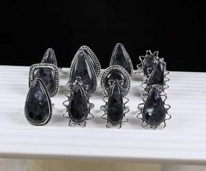 Bague plaquée argent pour femmes de créateur pierre précieuse de larvikite noire bijoux en laiton à la mode en gros diamant filles conception de breloques - Product Image 5