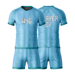 Ensemble maillot et short de football personnalisé 2026 pour homme, imprimé par transfert thermique, 100 % polyester, écologique, avec impression de lettres sur le devant - Product Image 3