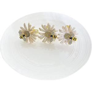 Rond de serviette floral blanc décoratif avec motif d'abeille mignonne pour décoration de table de mariage, événements de fête, hôtel, salle à manger - Product Image 1