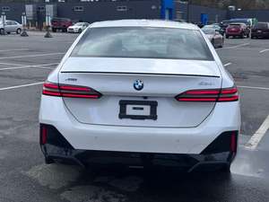 B-M-W Serie 5 530i xDrive AWD 2024 - Product Image 6