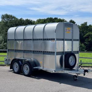 Remolque de ganado para tractor con escaleras hidráulicas para ganado para transporte de animales Remolque de ganado 48HB 12 'x 5' 8 "x 7' - Product Image 6