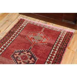 Vintage Turkish Rug 2,7x11,<b>9</b> ft, Red Herki Southwestern Rug - Product Image 5