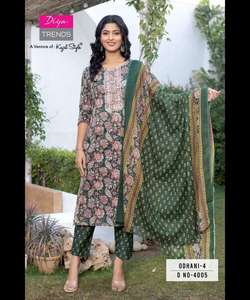 Modest Kaftan Salwar Kurta for Women in Classic Islamic Clothing with Moroccan Abaya and Elegant Stitched Robe Design - Product Image 5