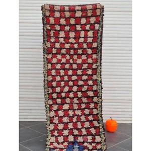 Tapis Boucherouite marocain authentique fait main, style bohème chic, coloré, vintage, artisanat Atlas, décoration. - Product Image 1