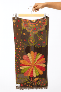 Bufanda a cuadros de lana con patrón de cuadros negro blanco rojo chal de invierno suave para niñas y mujeres bufandas y chales tradicionales al por mayor - Product Image 2