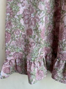 เสื้อเบลาส์พิมพ์ลายดอกไม้สำหรับผู้หญิงเสื้อท่อนบนผ้าฝ้ายลายดอกไม้ลำลองสำหรับฤดูร้อนปักลายทำด้วยมือ - Product Image 4