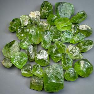 หินเพอริโดตเกรดเจียระไนธรรมชาติ200กรัมหินเพอริโดทเกรดตัด - Product Image 1