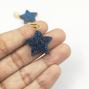 Pendentif en forme d'étoile Druzy bleu plaqué or collier à breloques étoile bijoux en gros - Product Image 1