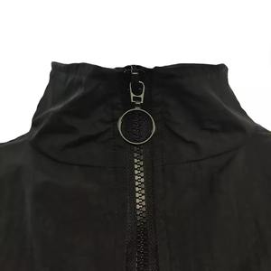 ชุดวอร์มลำลองผู้ชายสีดำเข้มมีฮู้ดสำหรับวิ่งออกกำลังกายผ้าฝ้าย100% ระบายอากาศได้ดีออกแบบโลโก้ได้ตามต้องการ - Product Image 4